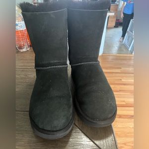 Woman’s ugg Bailey bow boots